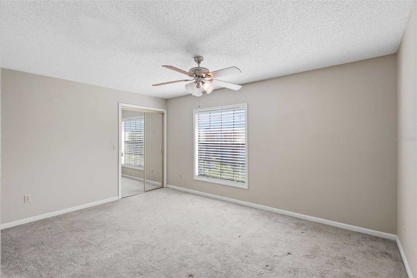 HIDDEN OAKS CONDO PH 03 - Residential