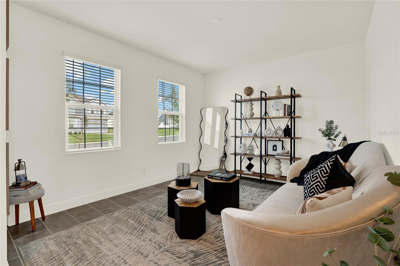 TRINITY LAKES - Residential