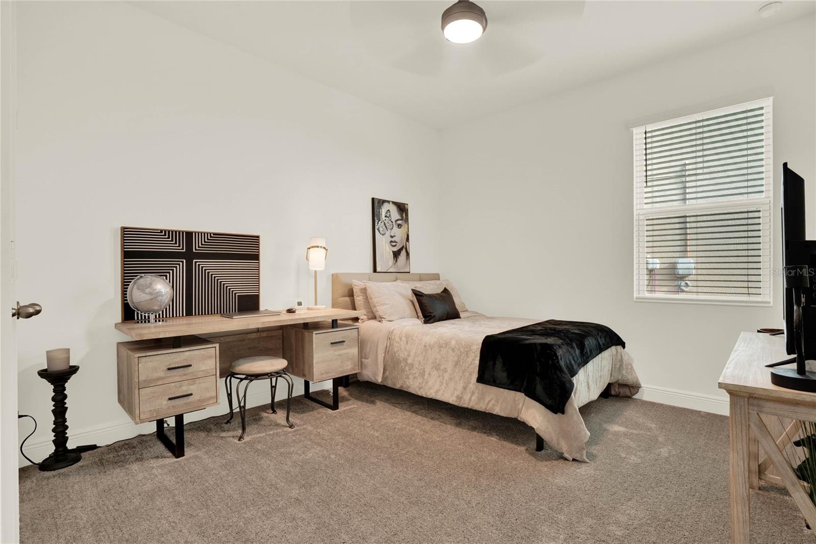 TRINITY LAKES - Residential