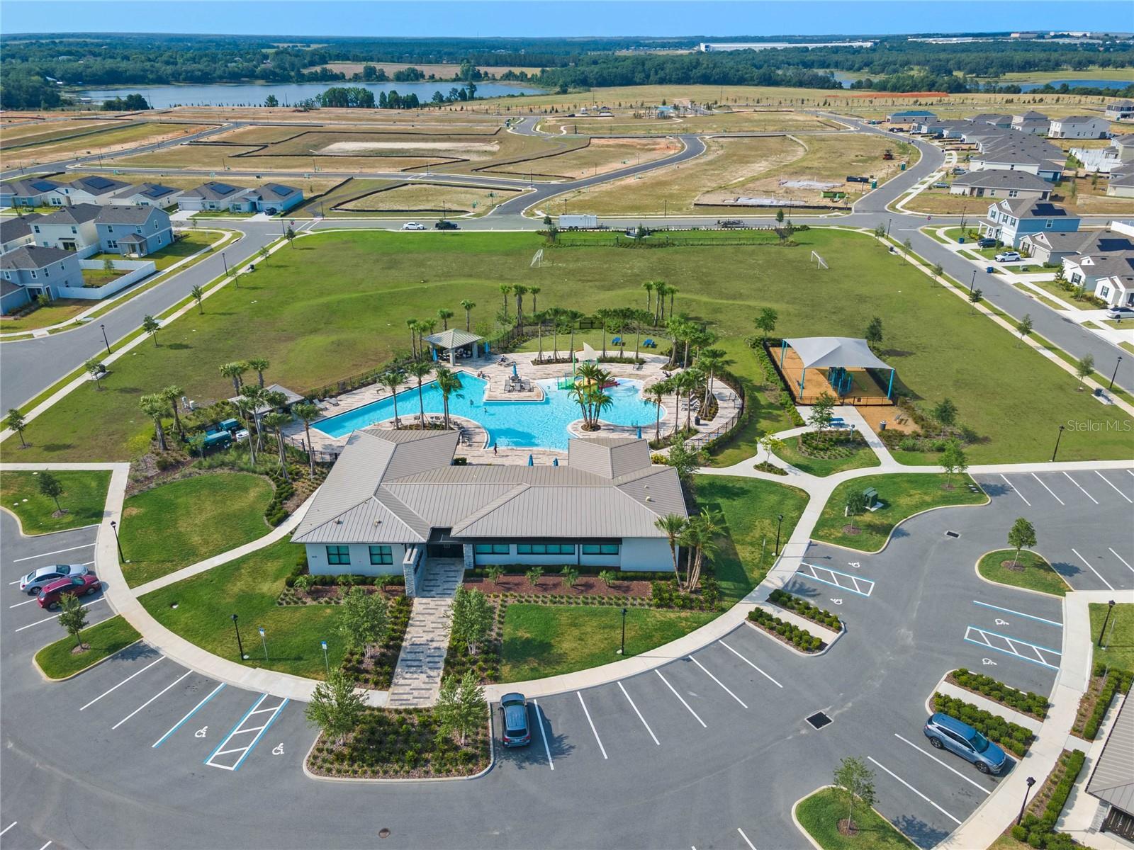 TRINITY LAKES - Residential