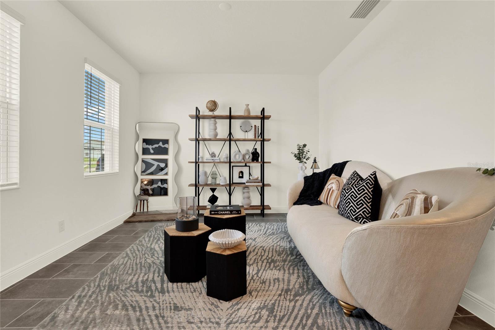 TRINITY LAKES - Residential