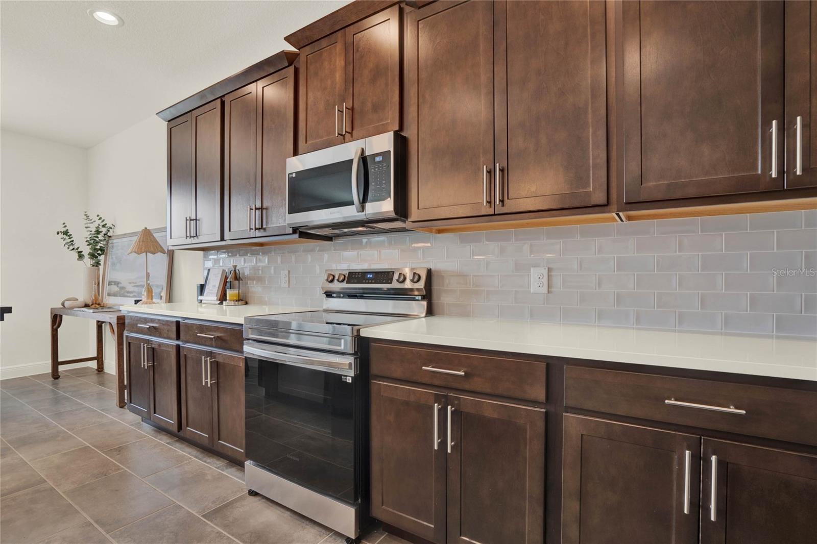 TRINITY LAKES - Residential