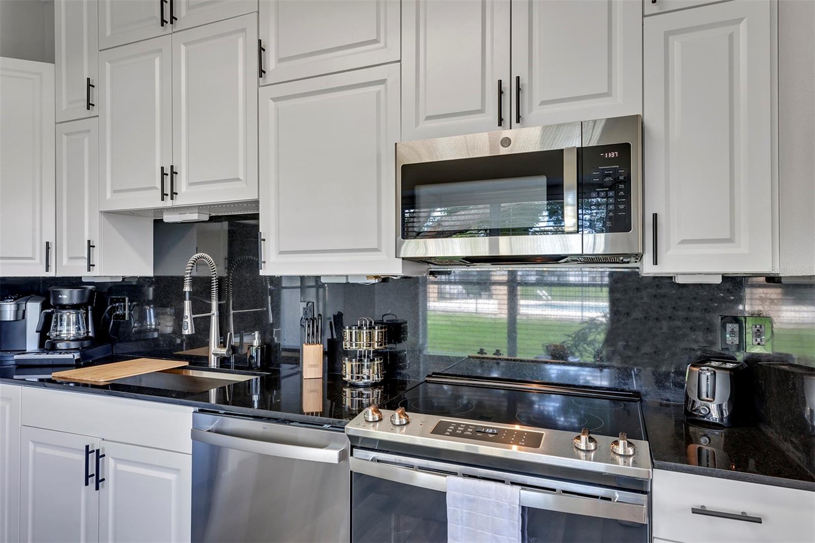 DEERSONG 2 - Residential Lease