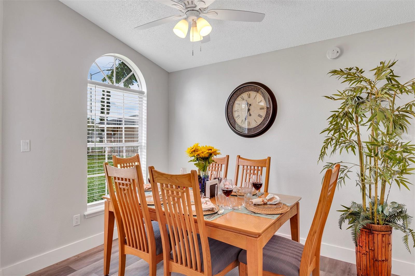 DEERSONG 2 - Residential Lease