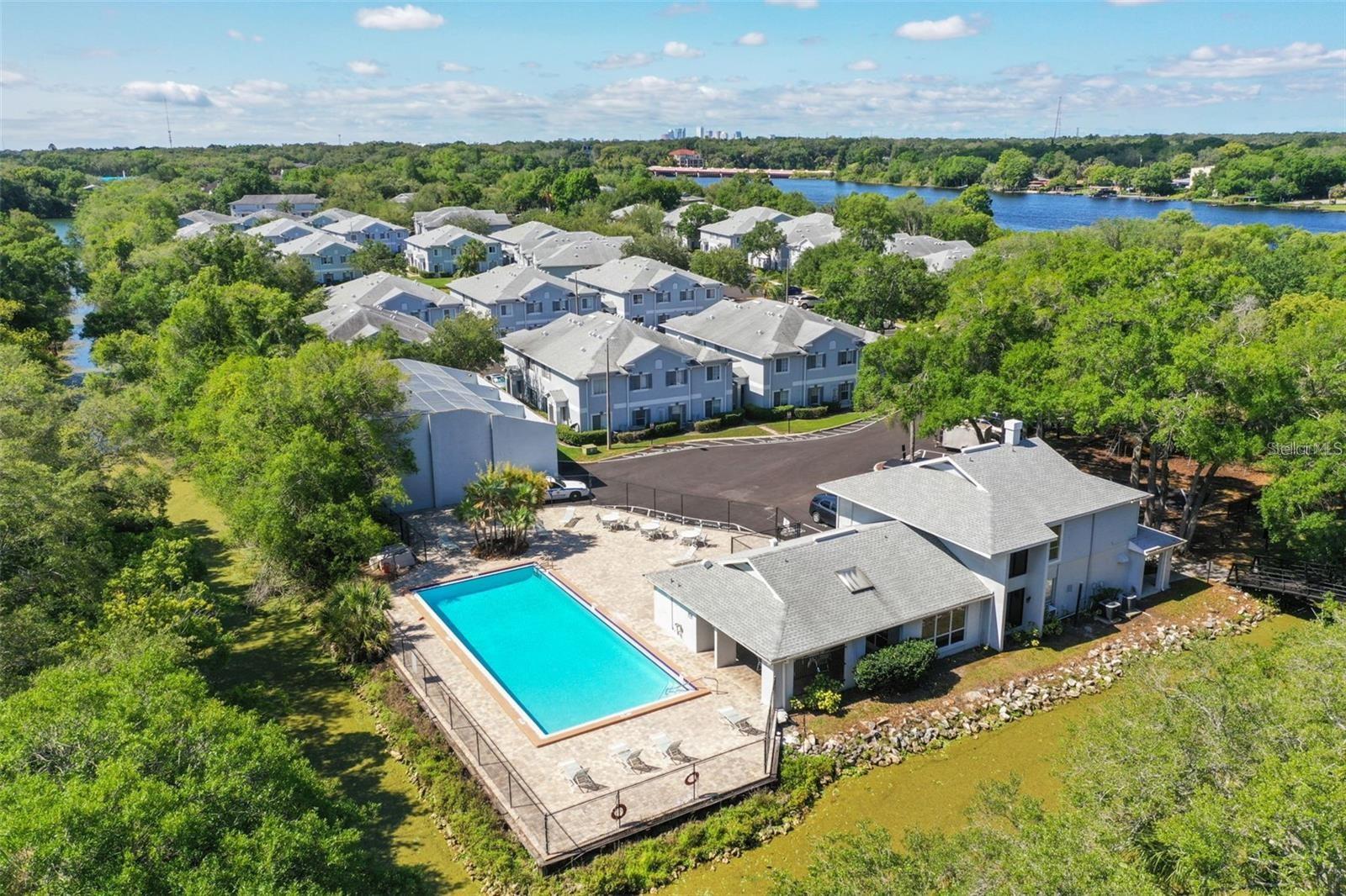 WATERSIDE CONDO II - Residential