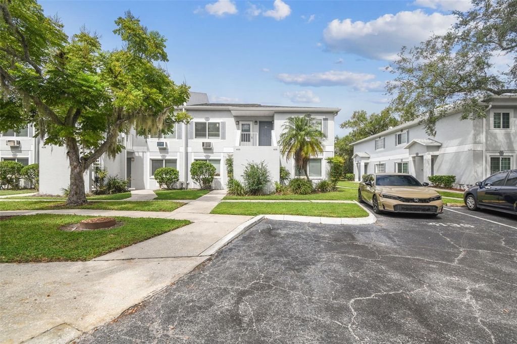 Photo of 4131 Dolphin Drive #4131, Tampa, FL 33617 (MLS # TB8462371)