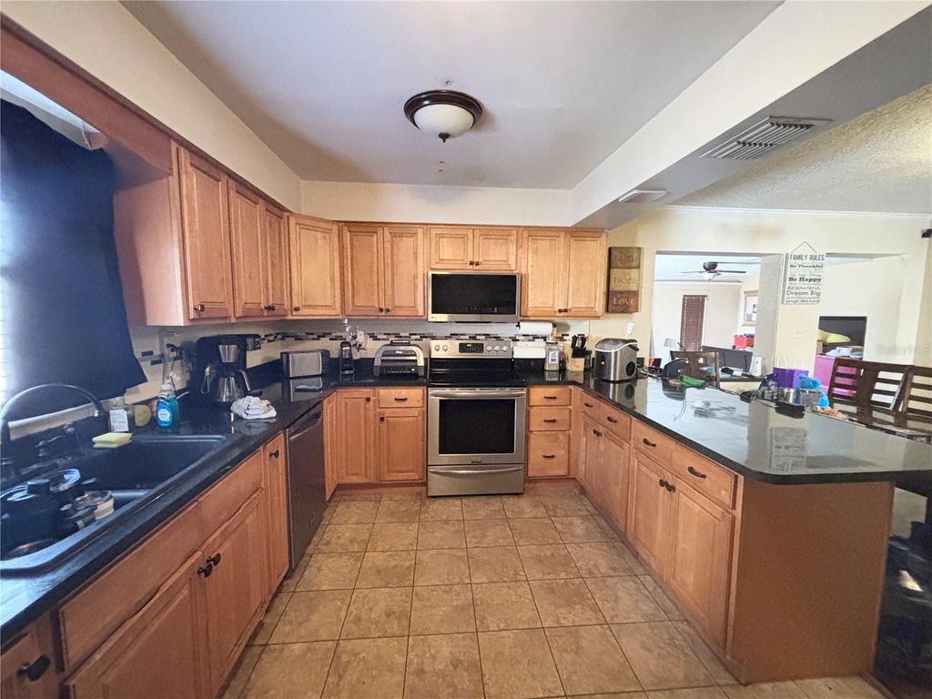 Photo of 103 Davis Street, Auburndale, FL 33823 (MLS # L4960131)