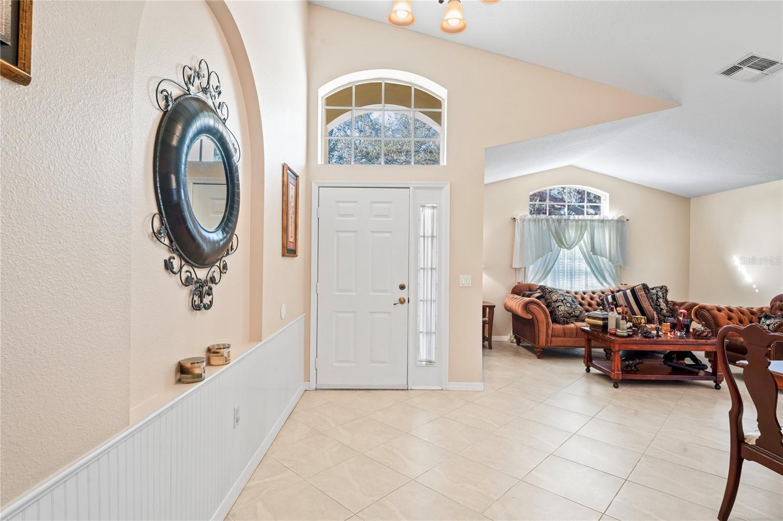 2524 CLARESIDE DRIVE