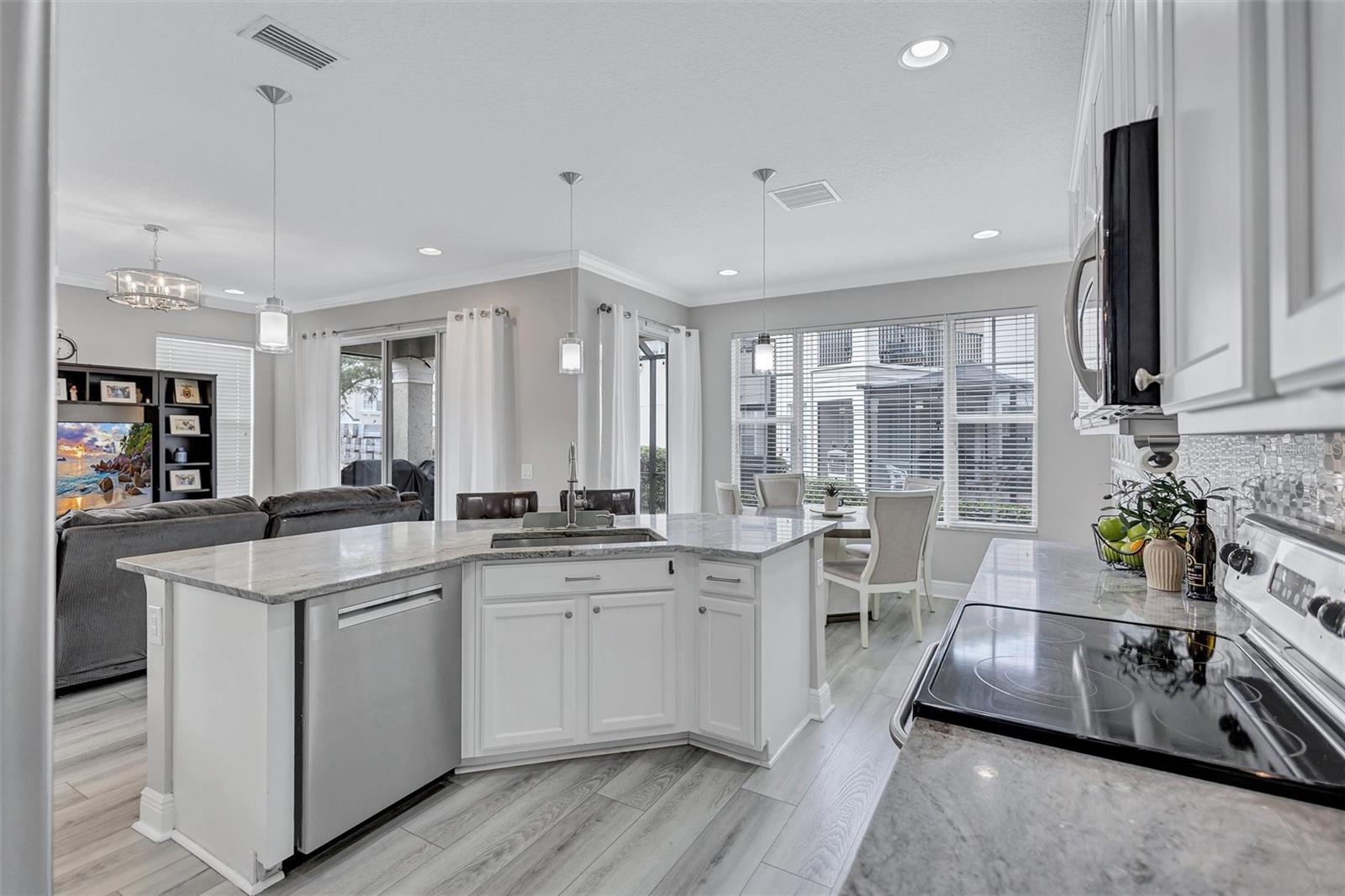 WATERCHASE PROVENCE TWNHMS - Residential