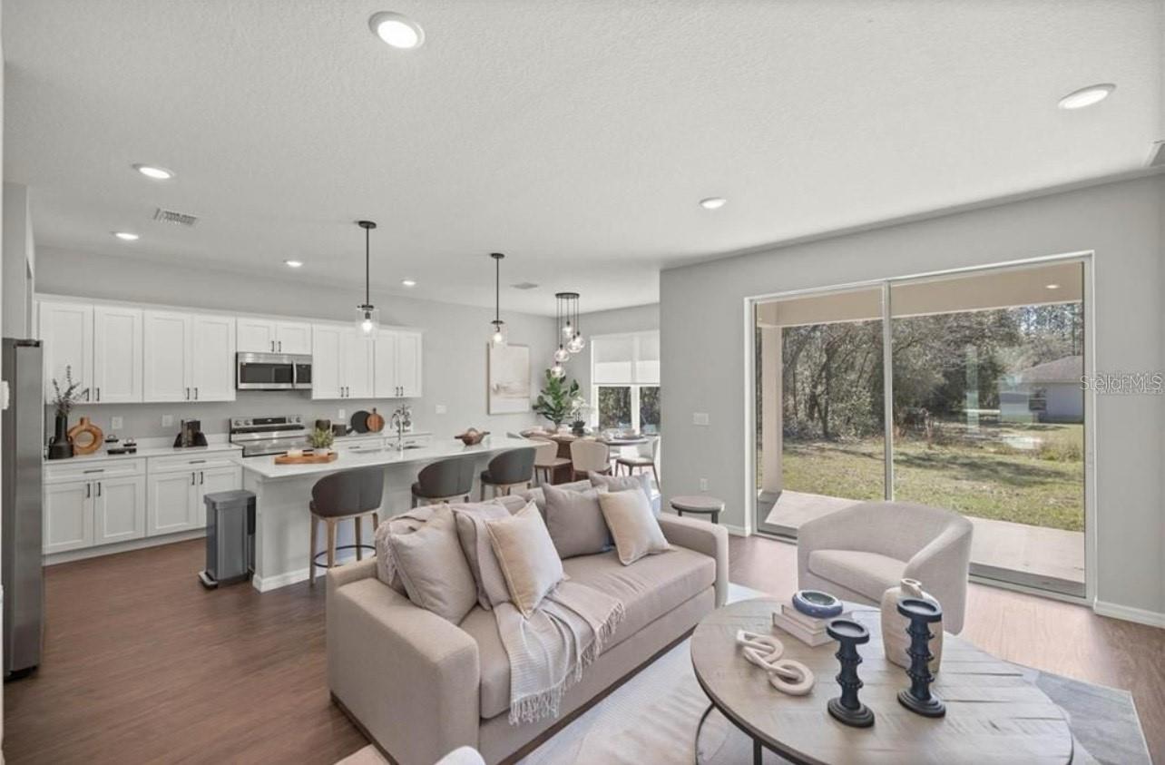 MARION OAKS UN TWELVE - Residential