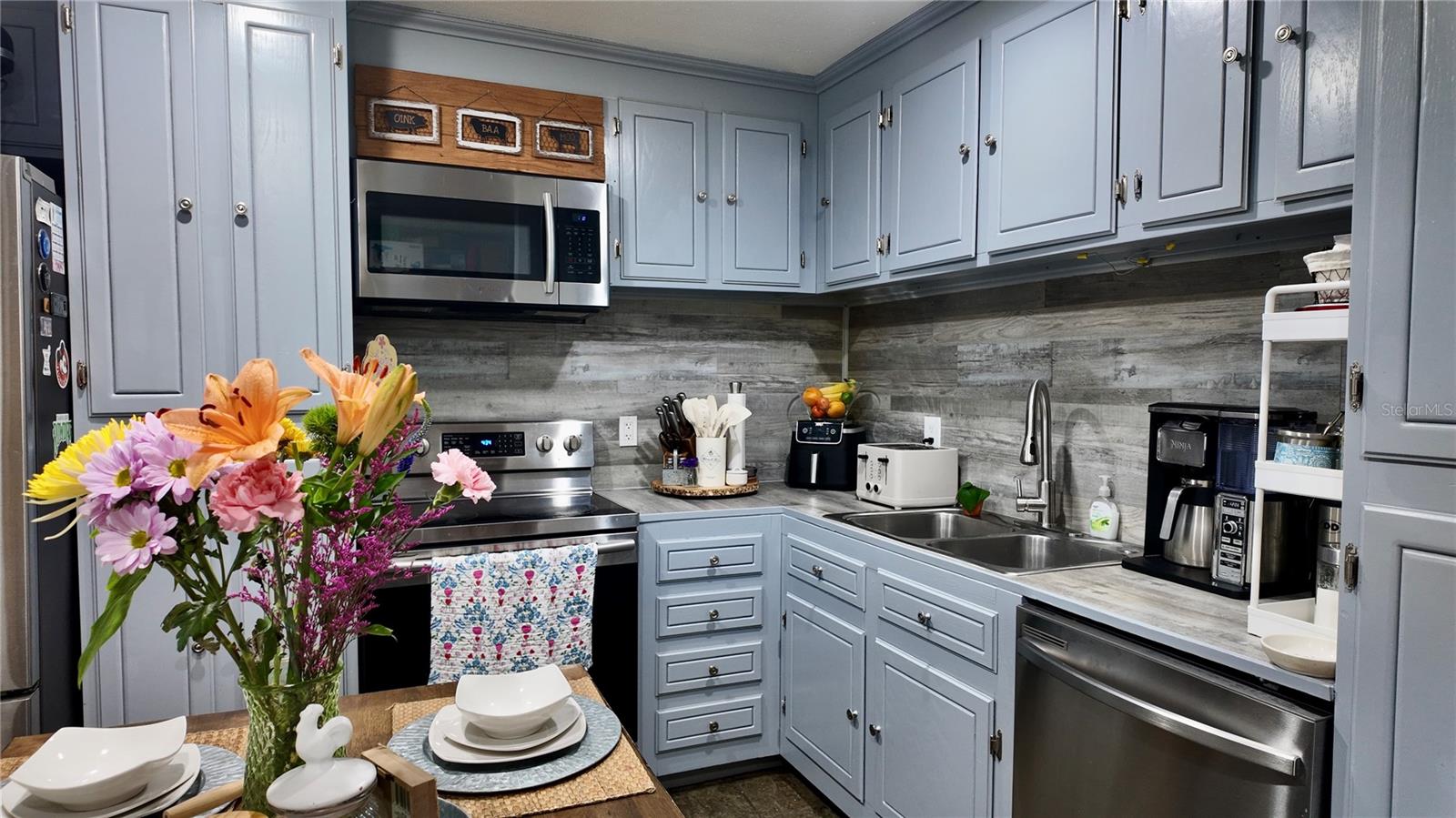 PHEASANT RUN AT ROSEMONT CONDO - Residential