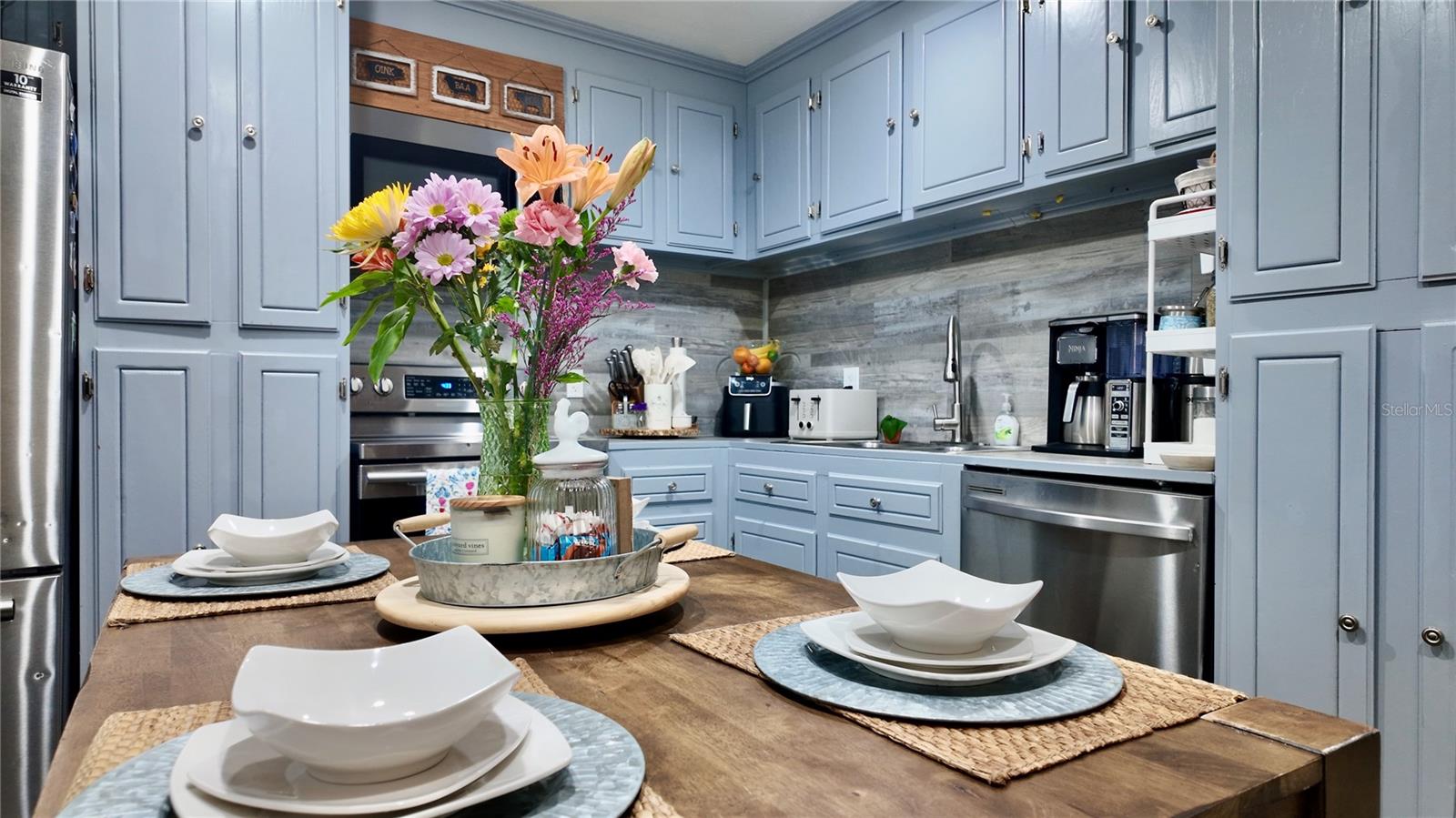 PHEASANT RUN AT ROSEMONT CONDO - Residential