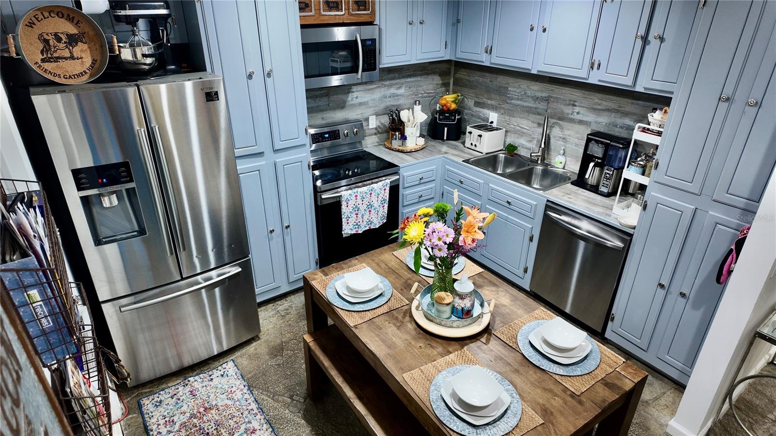 PHEASANT RUN AT ROSEMONT CONDO - Residential