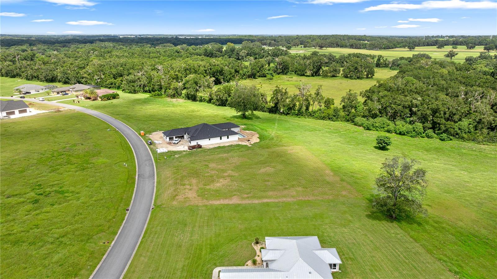 IRISH ACRES - Land
