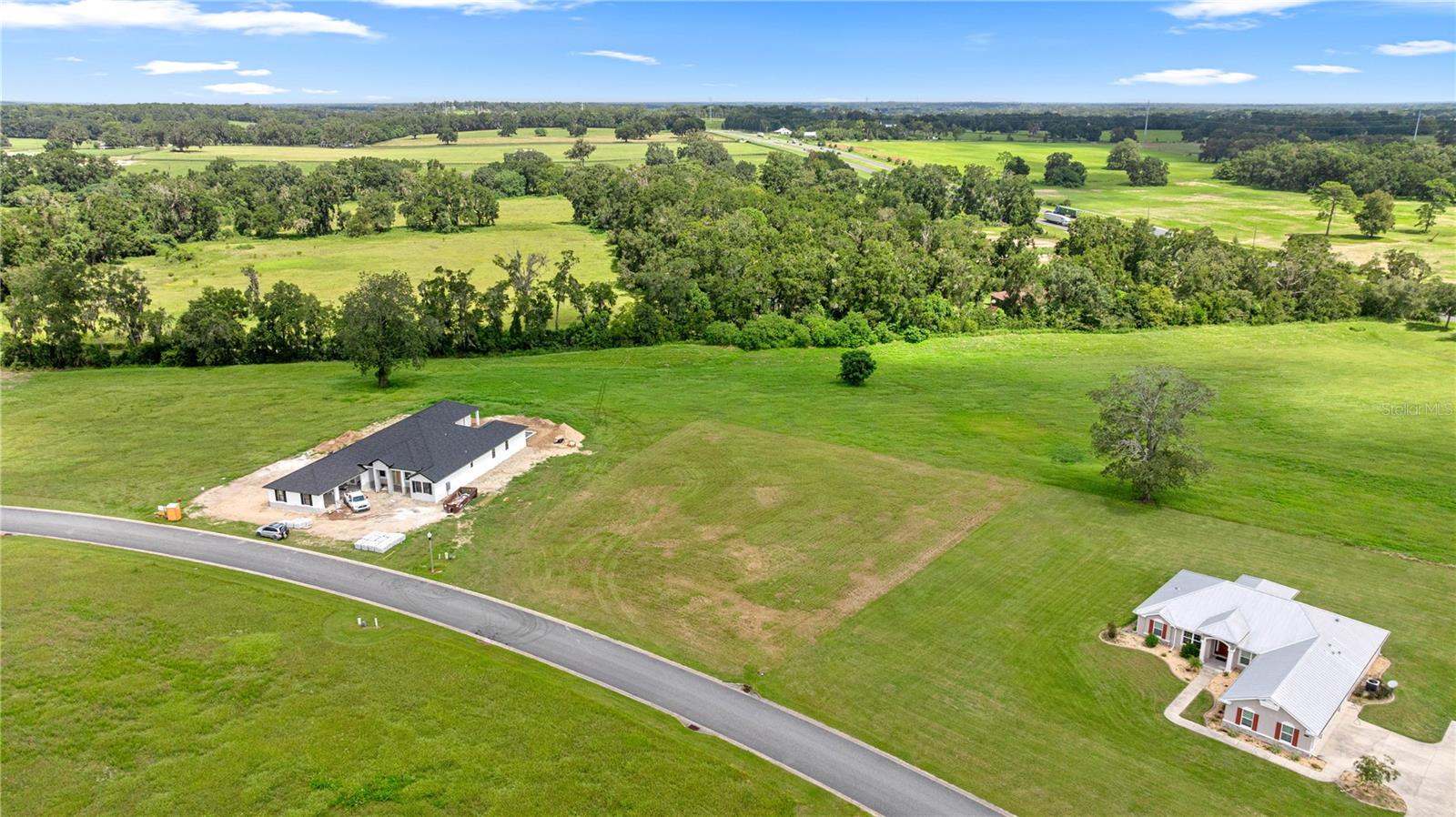 Beautiful 0.81-Acre Lot in Prestigious Irish Acres – Ready to Build!
Located in the desirable north section of Irish Acres—known for its higher elevation—this spacious 0.81-acre lot offers the perfect setting to build your dream home. Nestled in a gated, deed-restricted community, Irish Acres features private streets, underground utilities, and high-speed fiber optic internet.
Enjoy added privacy with no rear neighbors—just a small retention area behind the lot—creating a serene backyard setting. Conveniently located just minutes from I-75, shopping, dining, and only 15 minutes to vibrant Downtown Ocala. Gainesville is also just a short drive away.
Don't miss the opportunity to live in one of Ocala’s most sought-after communities!