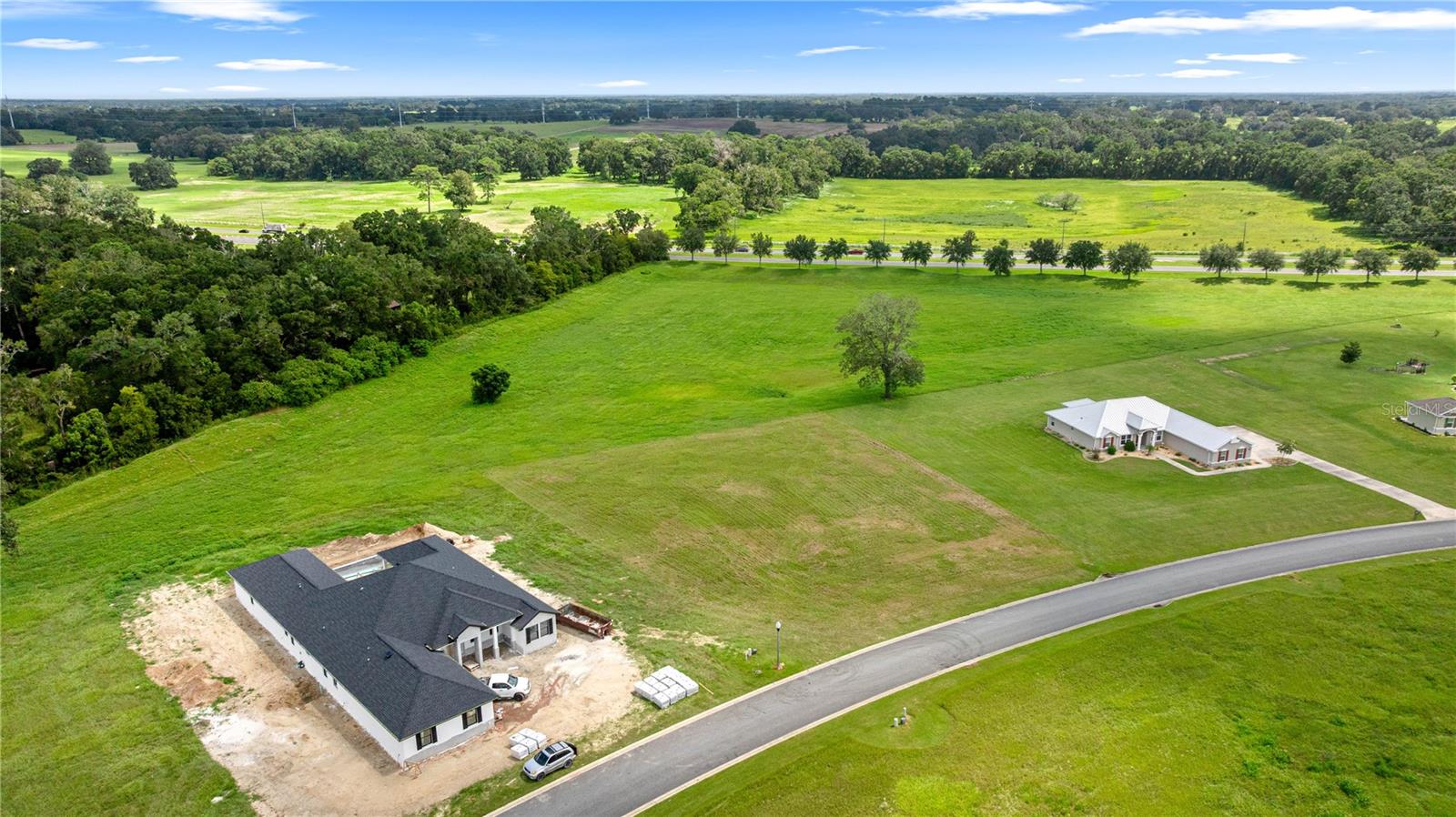 IRISH ACRES - Land