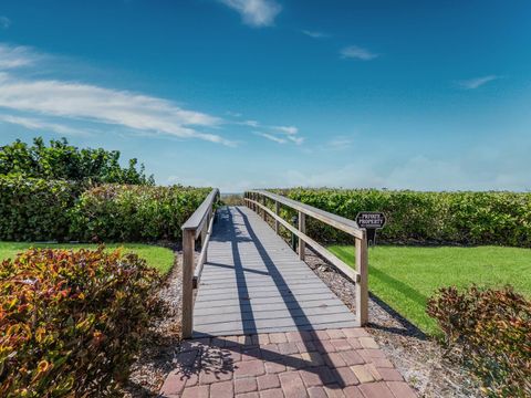 A home in LONGBOAT KEY