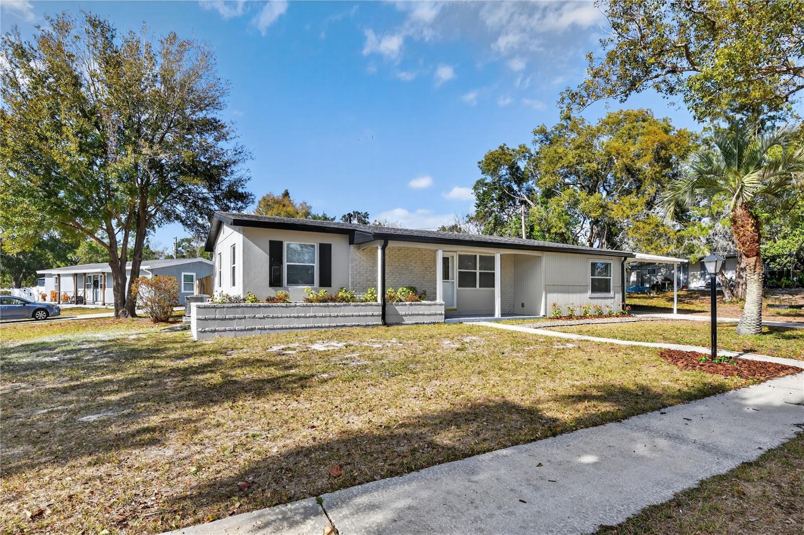 DELTONA LAKES UNIT 01 - Residential