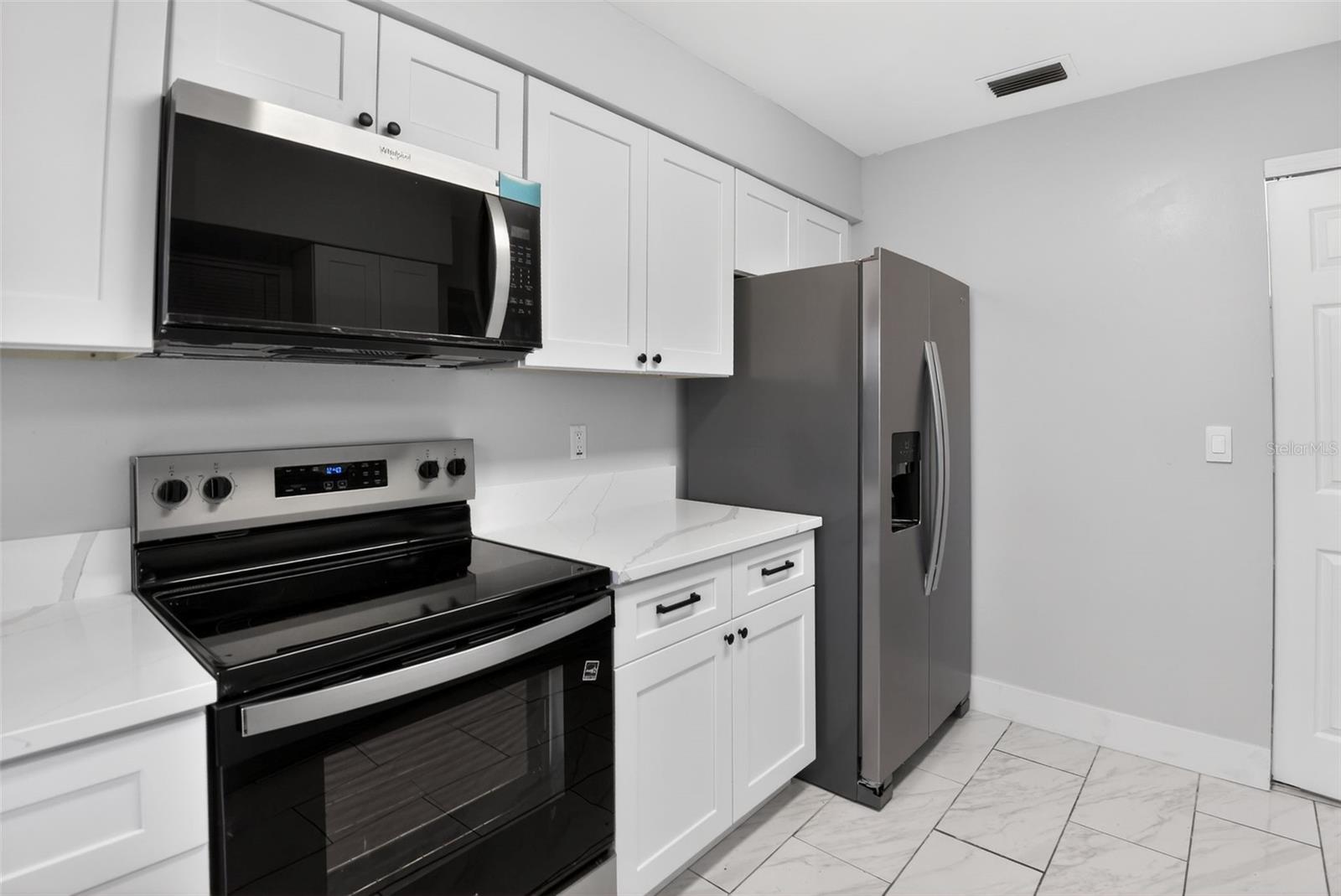 DELTONA LAKES UNIT 01 - Residential