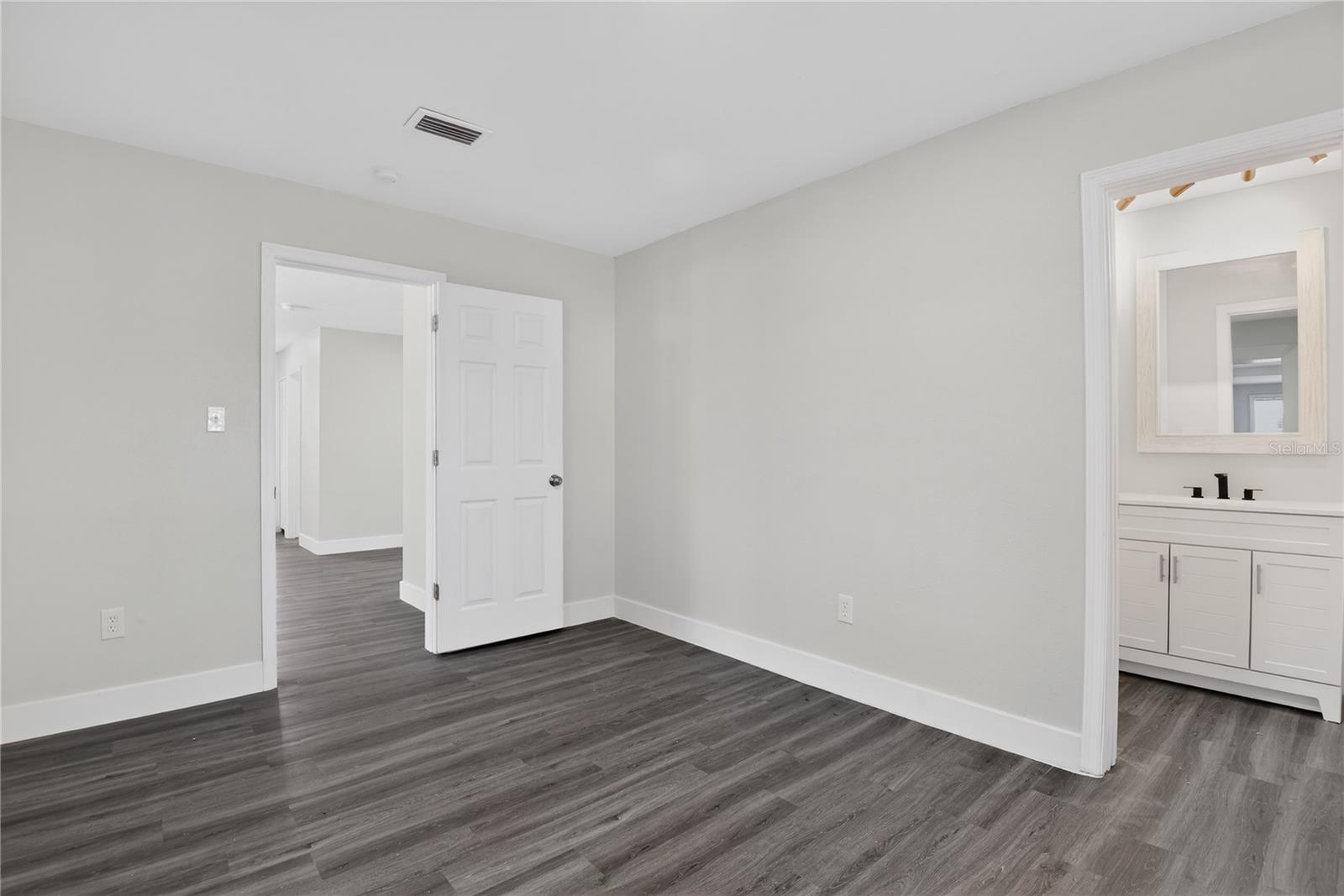 DELTONA LAKES UNIT 01 - Residential