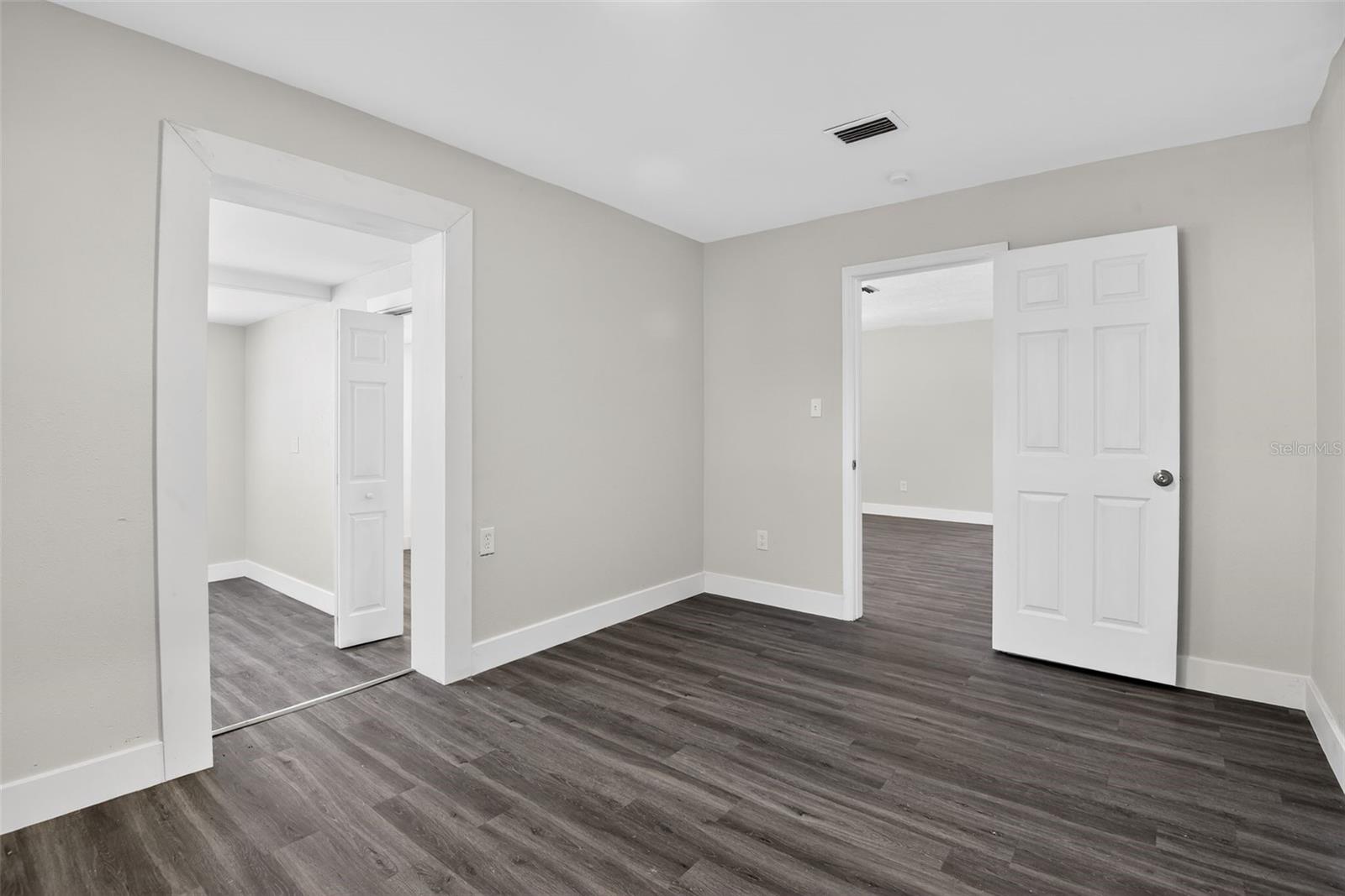 DELTONA LAKES UNIT 01 - Residential