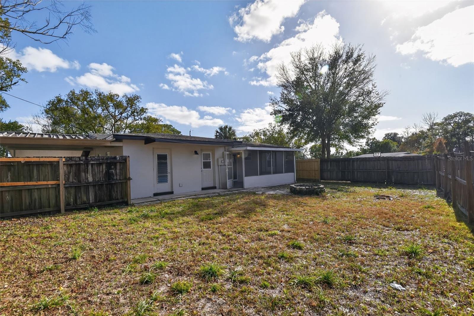 DELTONA LAKES UNIT 01 - Residential