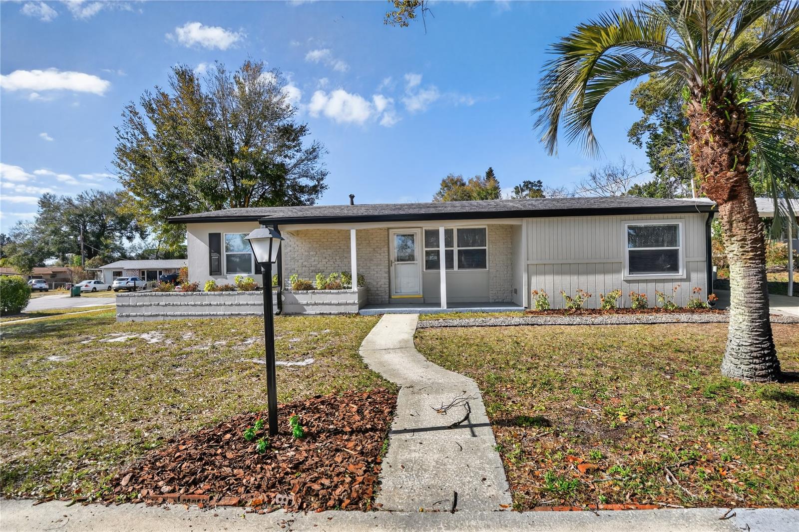 DELTONA LAKES UNIT 01 - Residential
