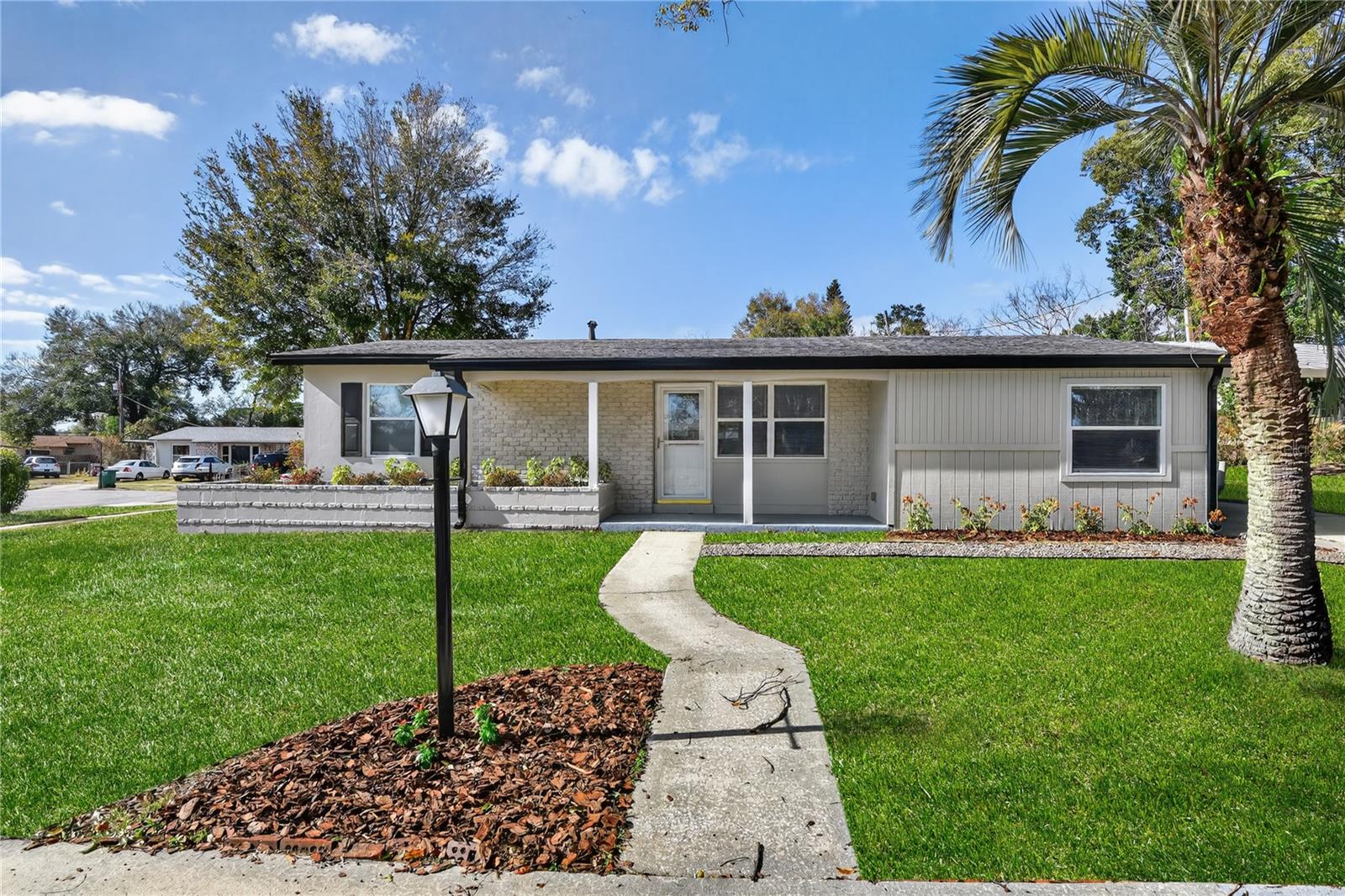 DELTONA LAKES UNIT 01 - Residential