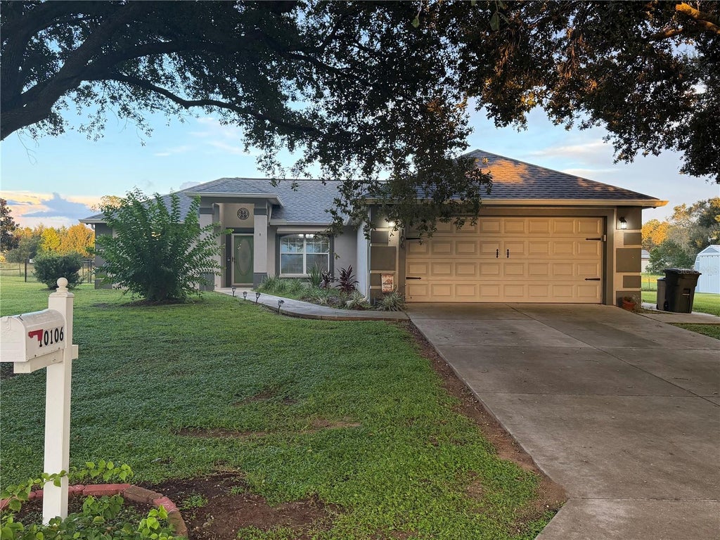 Photo of 10106 Dusty Hill Loop, Dade City, FL 33525 (MLS # TB8550487)