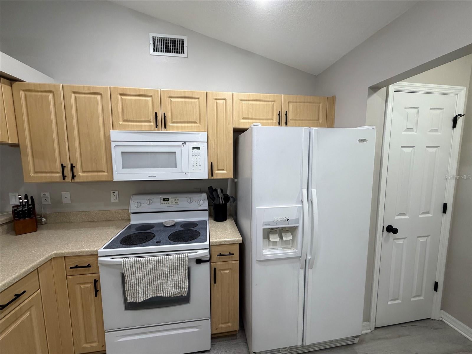 10106 DUSTY HILL LOOP