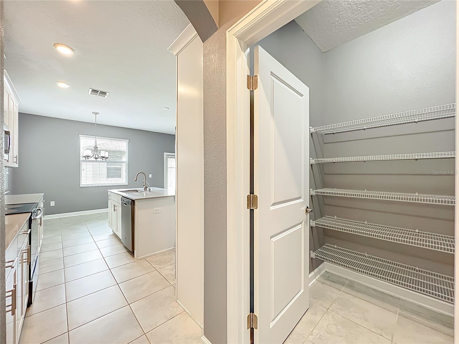 PANTHER VIEW - Residential