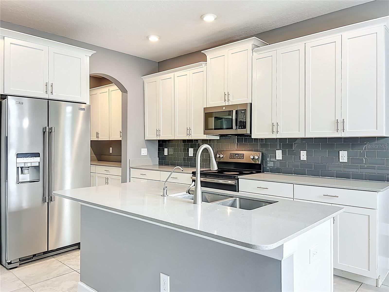 PANTHER VIEW - Residential