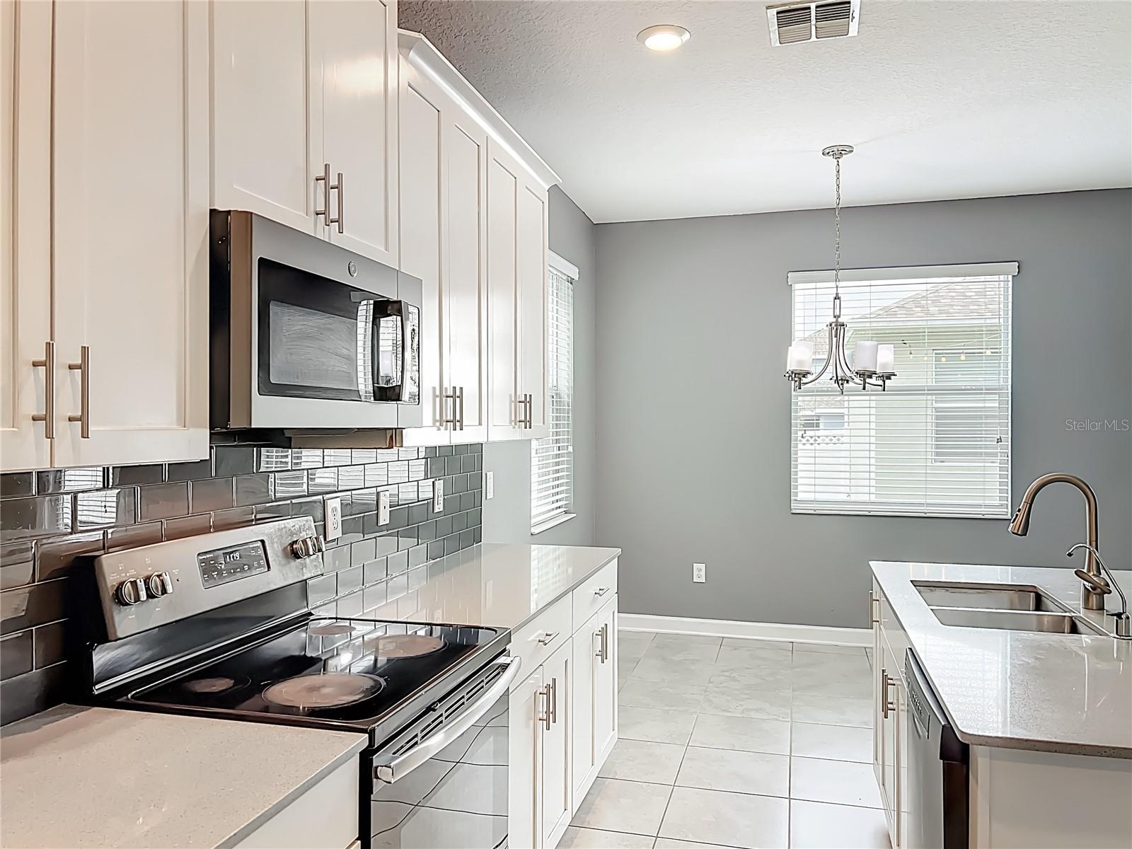 PANTHER VIEW - Residential