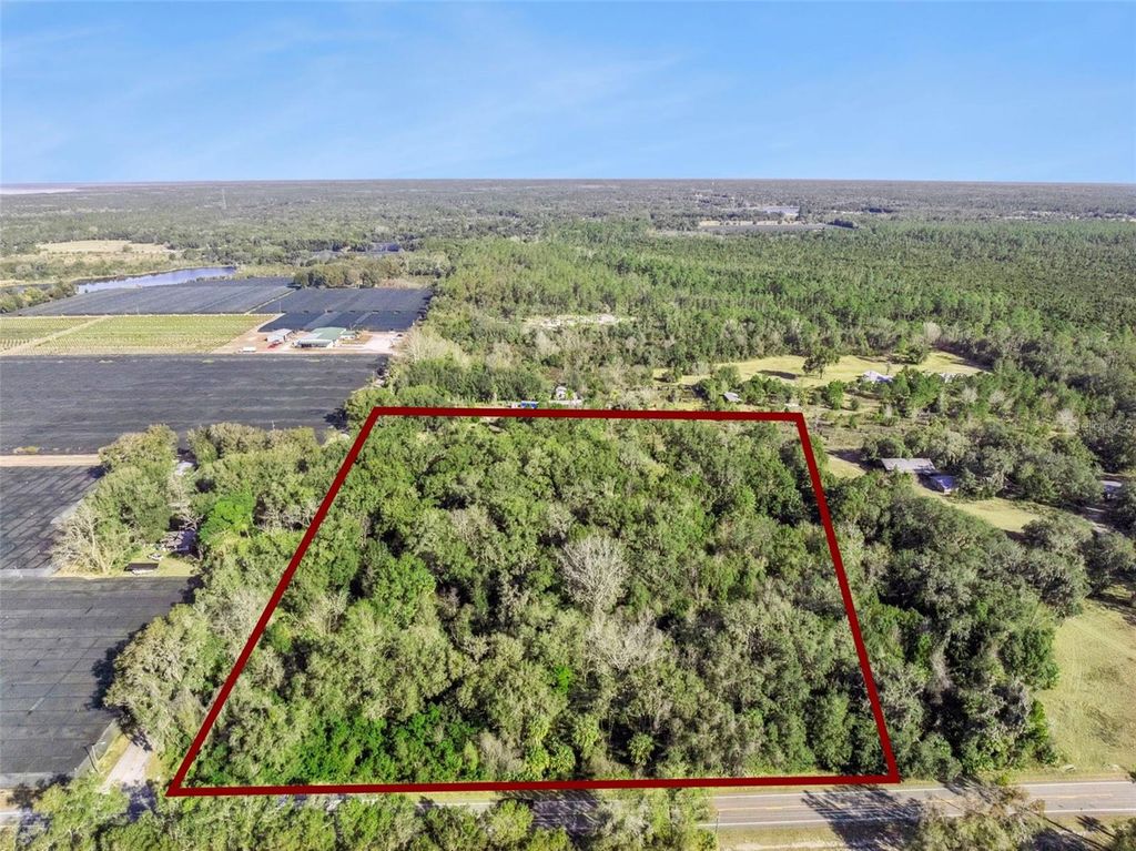 Photo of 1975 Stone Road, Pierson, FL 32180 (MLS # V4947295)