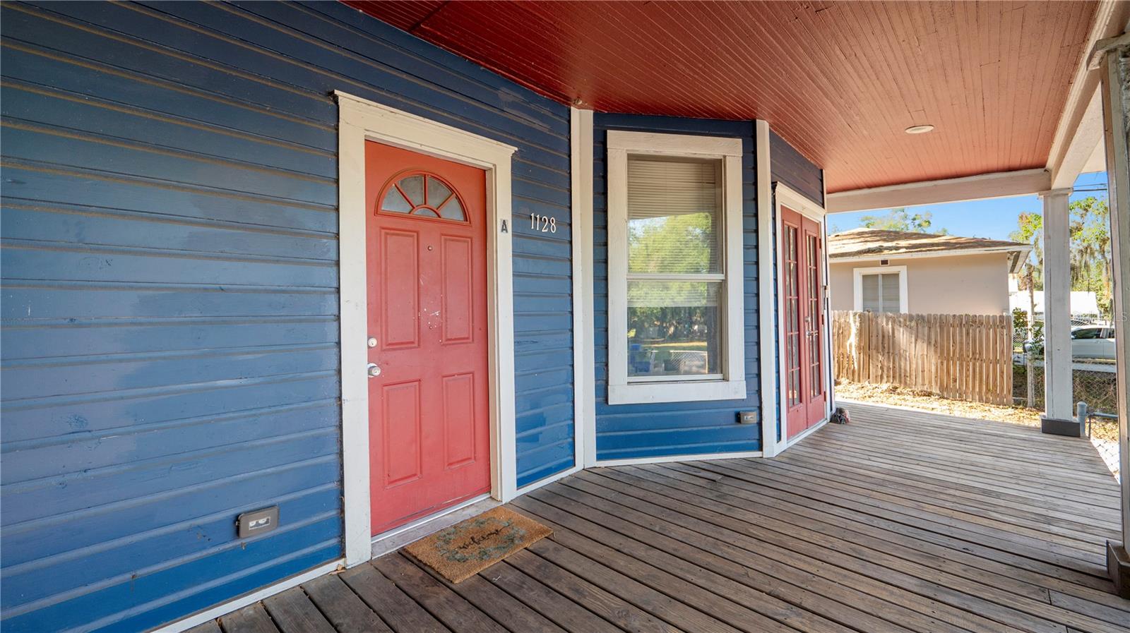 1128 STELLA AVENUE N