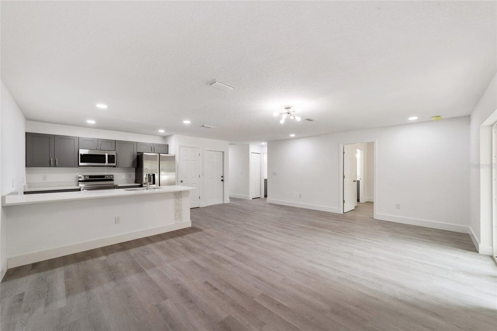 Photo of 6845 SE 22o Avenue, Ocala, FL 34480 (MLS # OM726794)