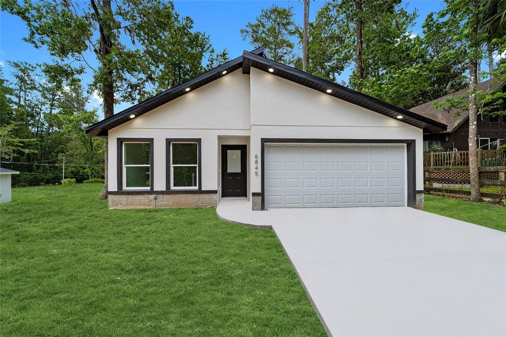 Photo of 6845 SE 22o Avenue, Ocala, FL 34480 (MLS # OM726794)