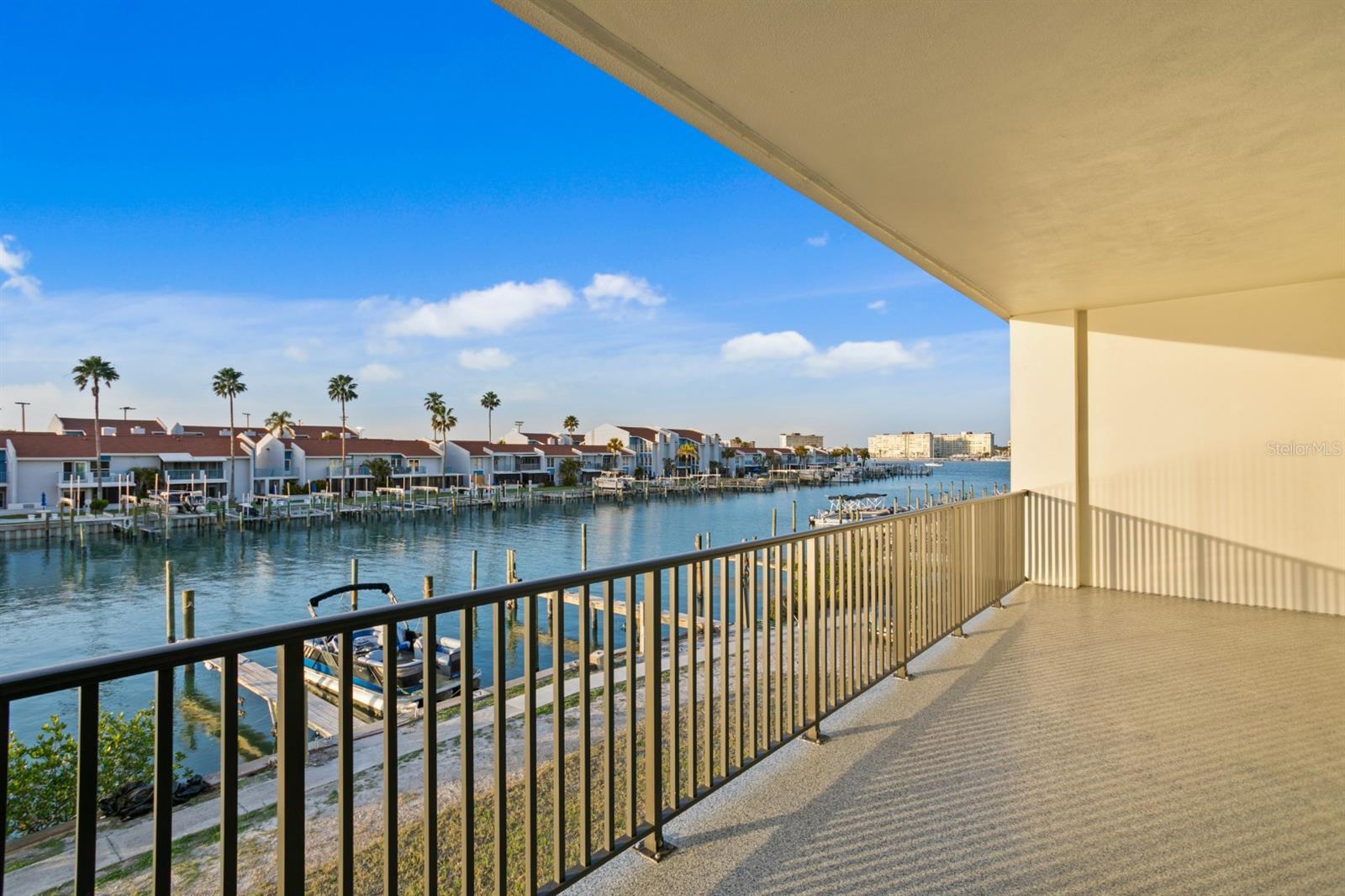 THE RESIDENCES AT TOWN CENTER - Residential