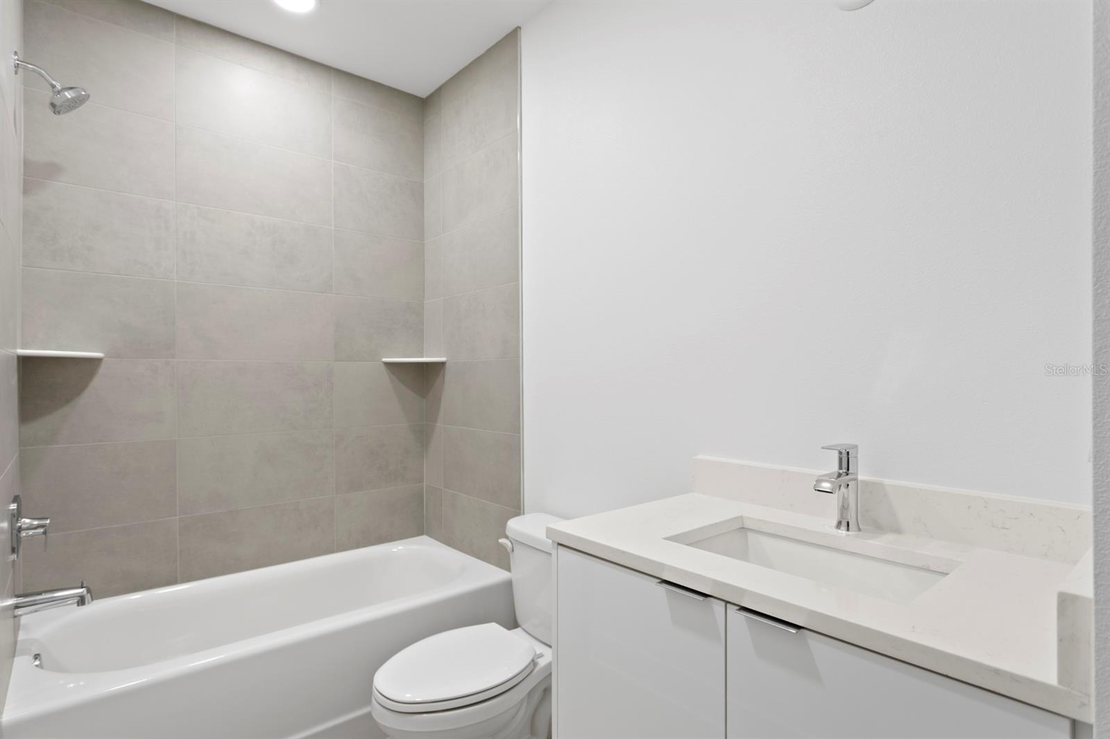 THE RESIDENCES AT TOWN CENTER - Residential