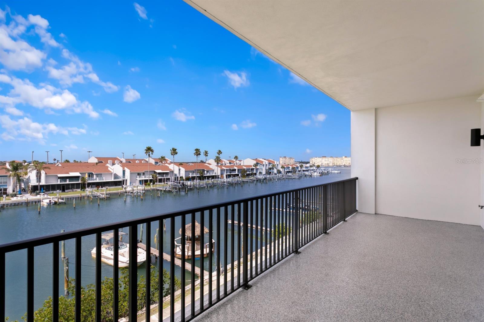 THE RESIDENCES AT TOWN CENTER - Residential