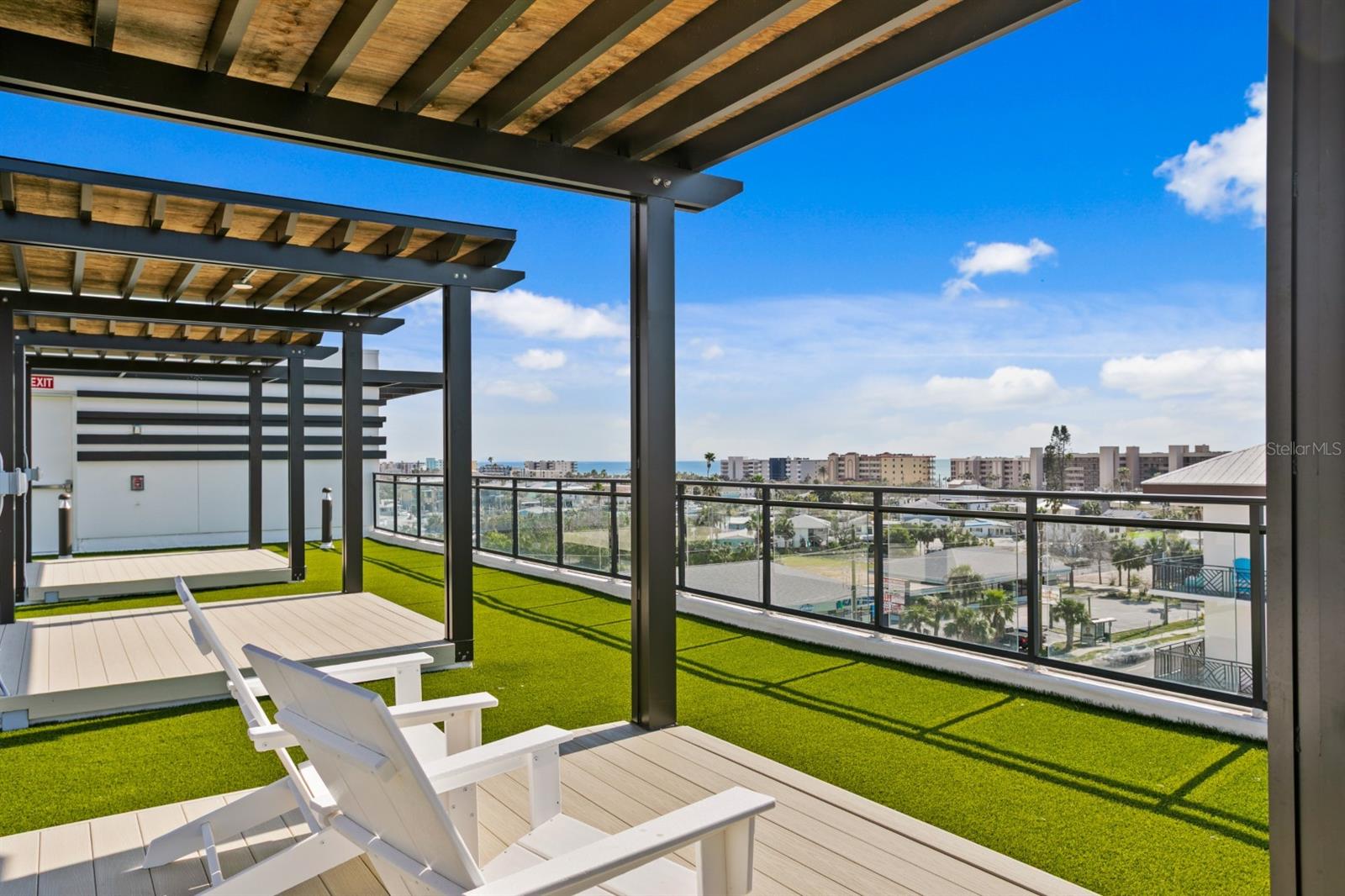 THE RESIDENCES AT TOWN CENTER - Residential