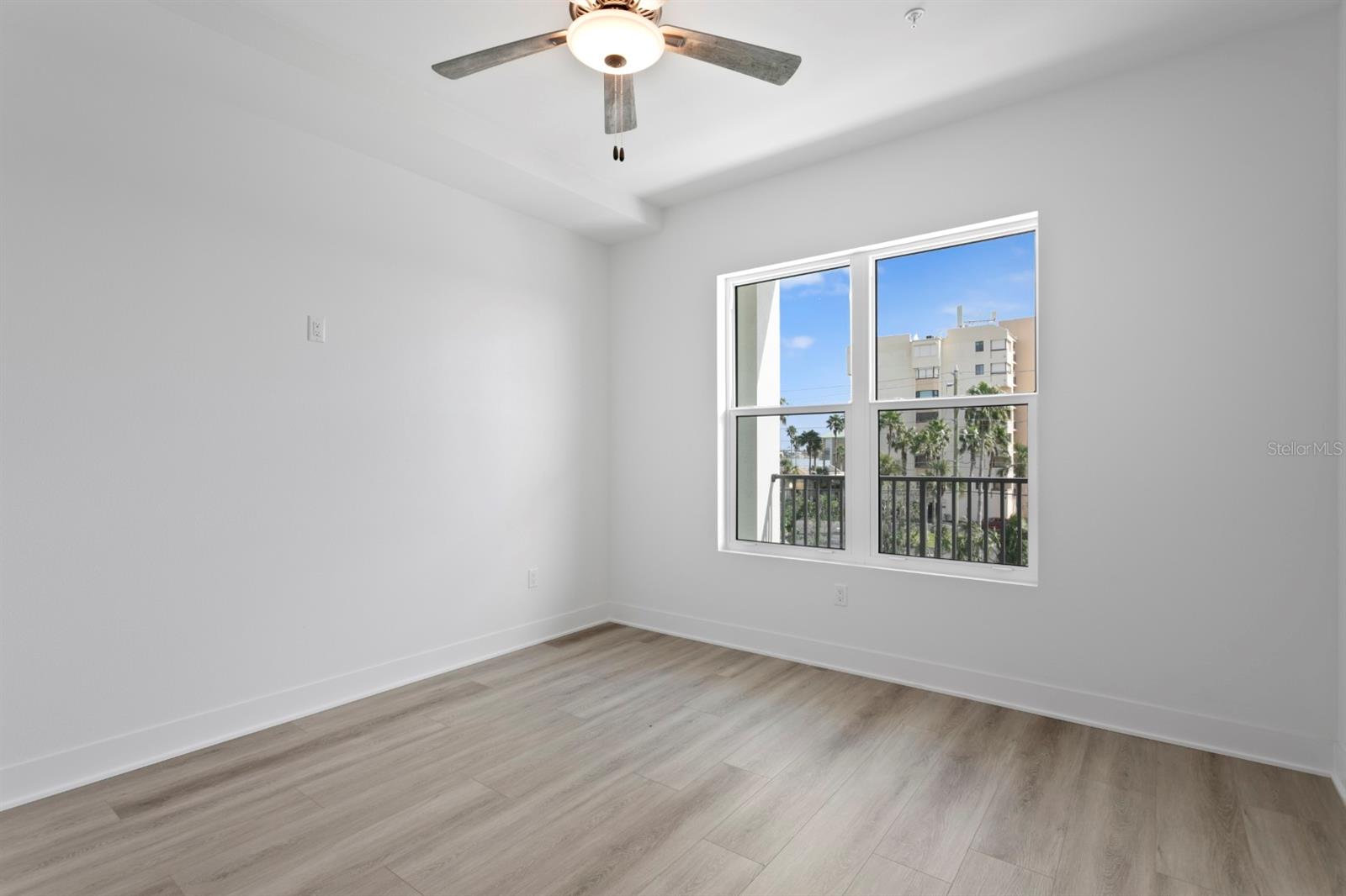 THE RESIDENCES AT TOWN CENTER - Residential