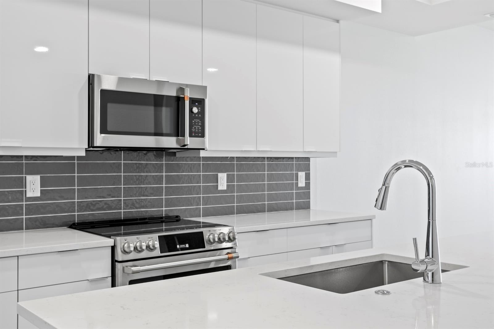THE RESIDENCES AT TOWN CENTER - Residential
