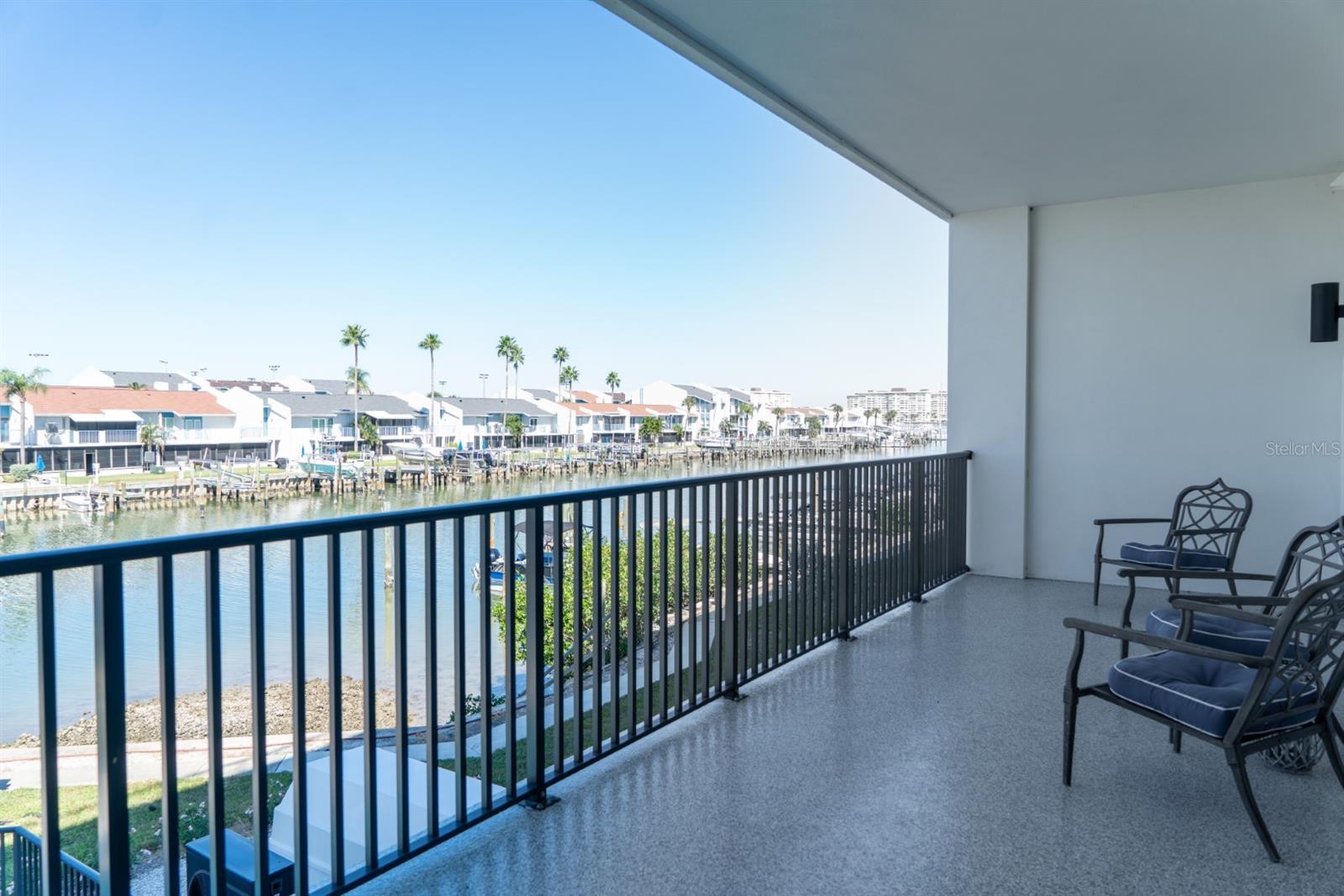 THE RESIDENCES AT TOWN CENTER - Residential