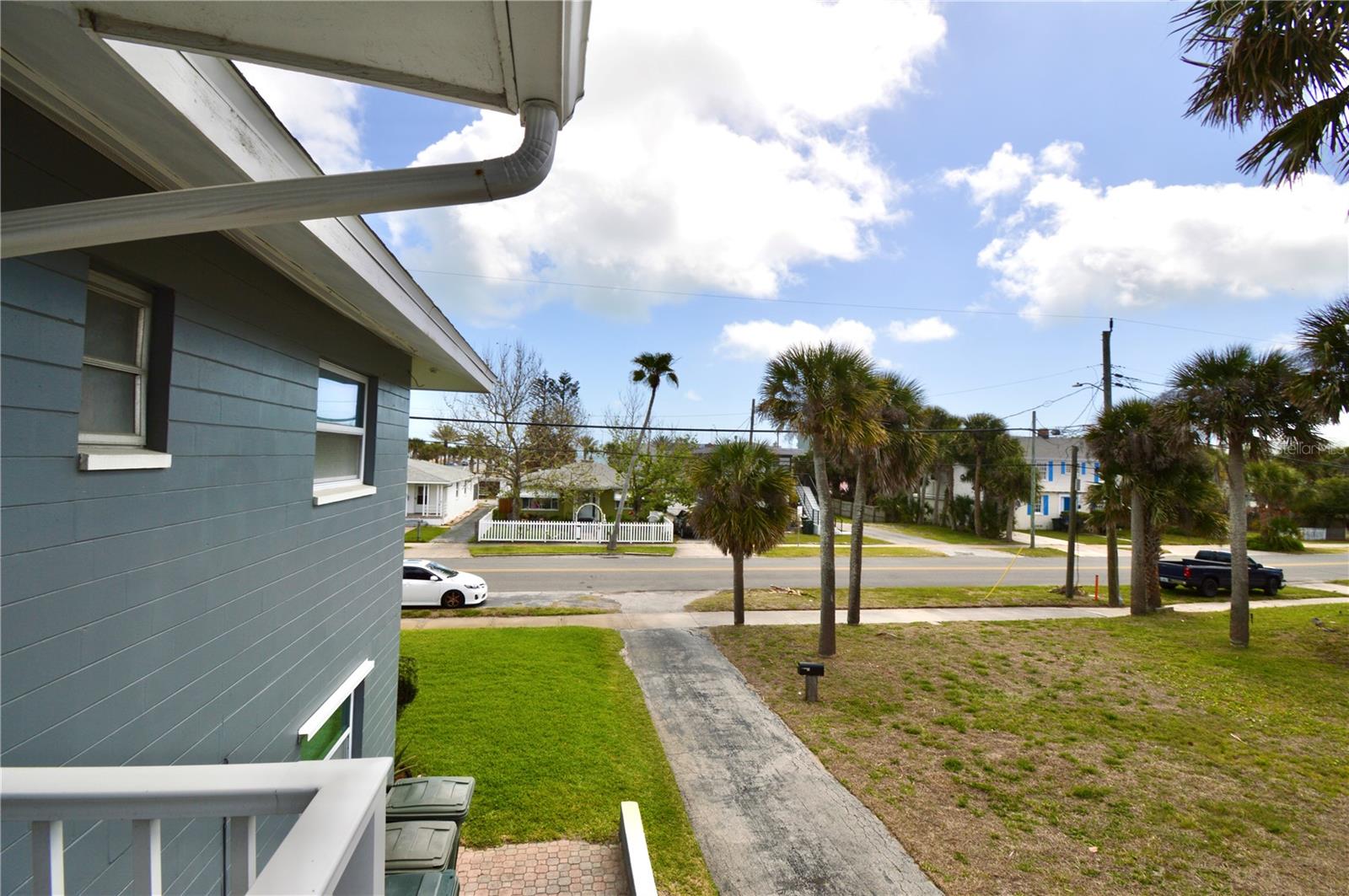 EAST DAYTONA - Residential Income