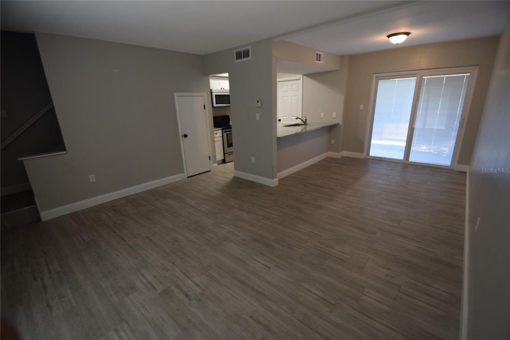 Photo of 945 Castle Way #945, Lakeland, FL 33803 (MLS # L4958177)