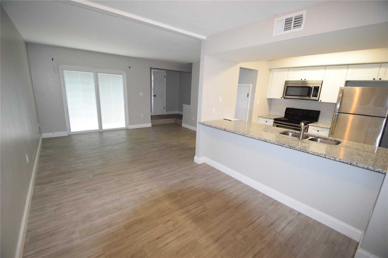 CASTLE SUB - Residential Lease