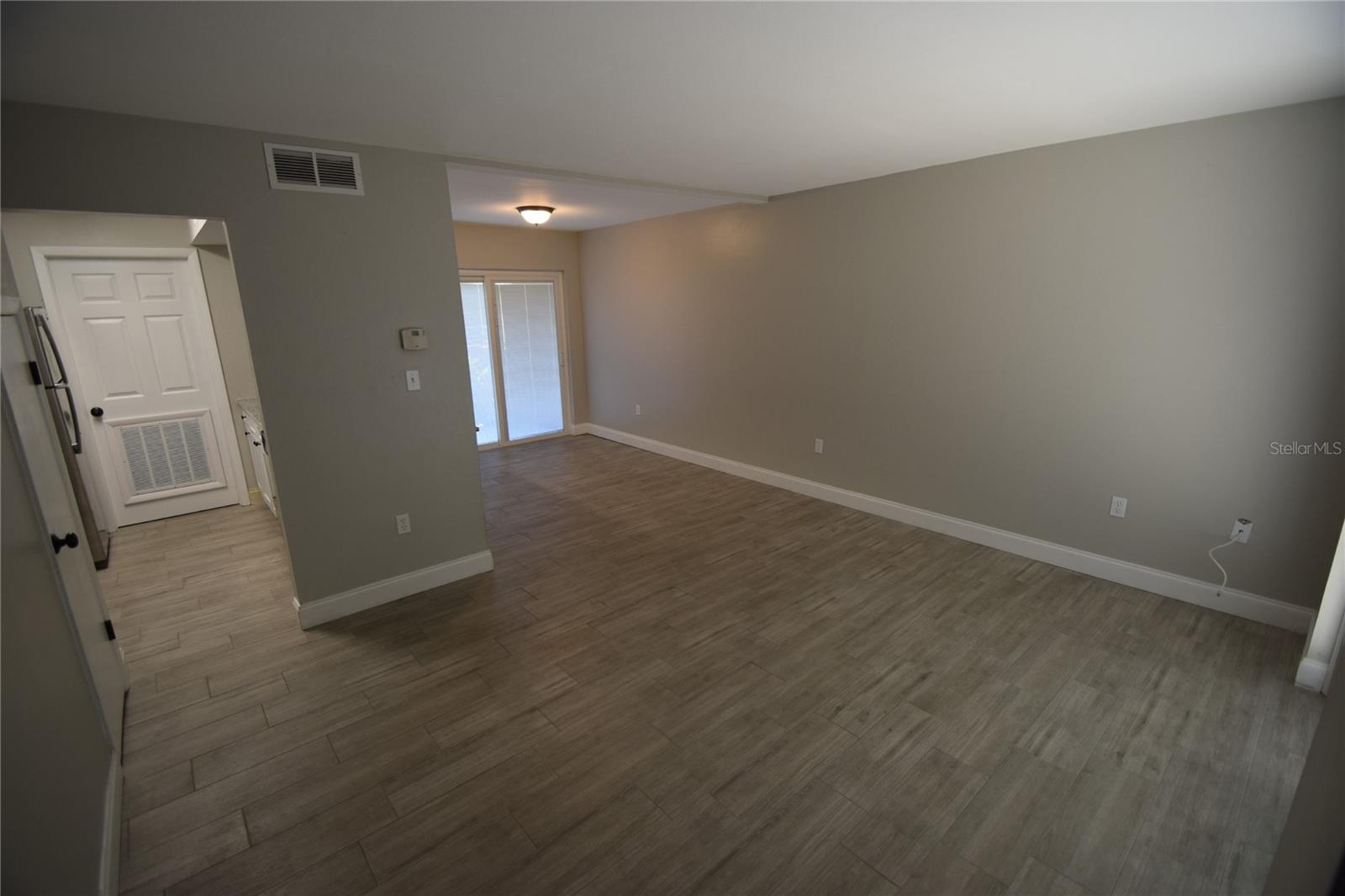 CASTLE SUB - Residential Lease