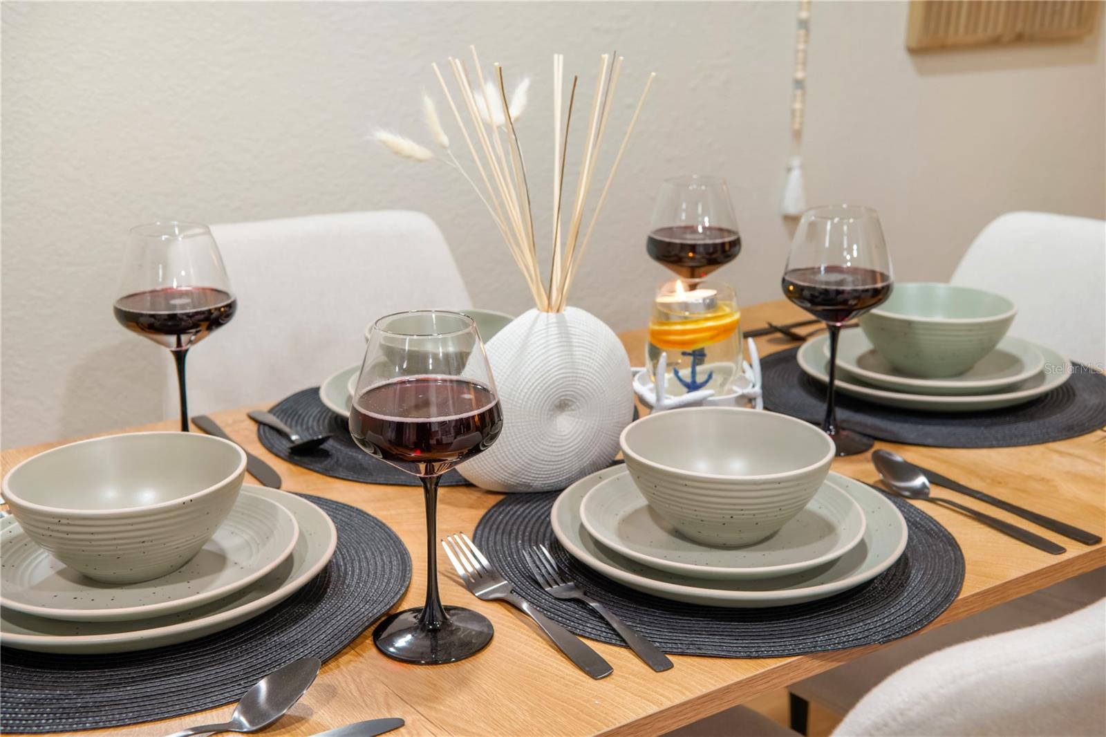 MANOR HEIGHTS NORTH - Residential