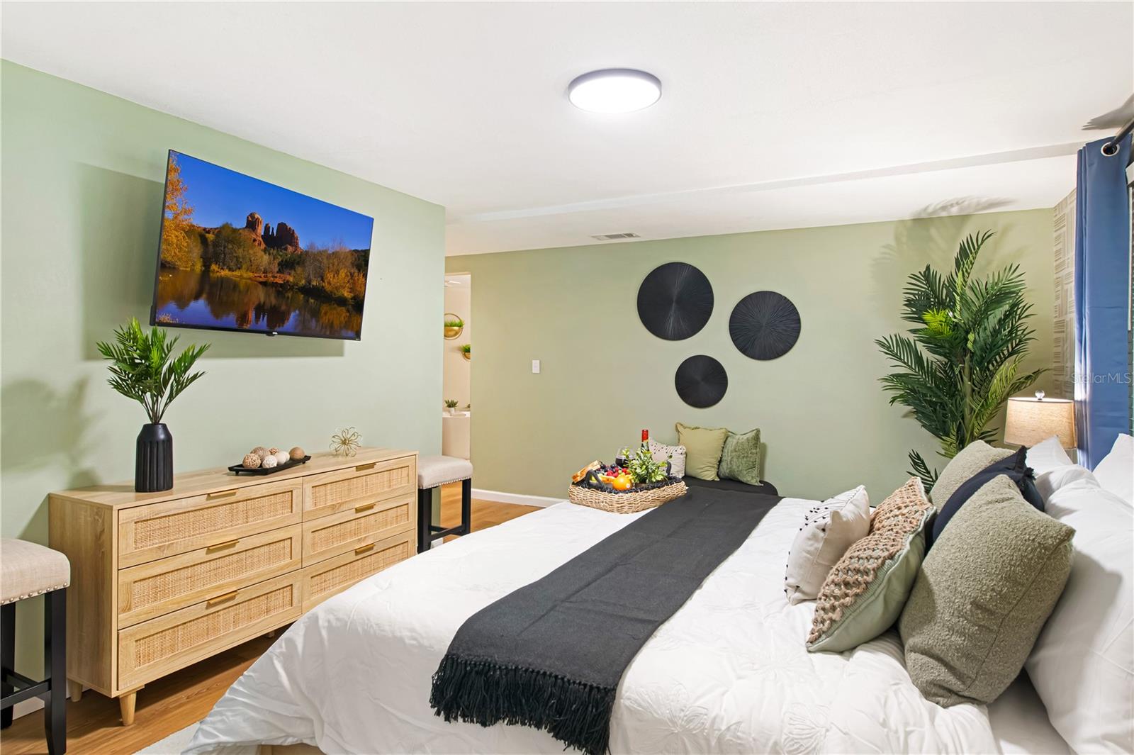 MANOR HEIGHTS NORTH - Residential